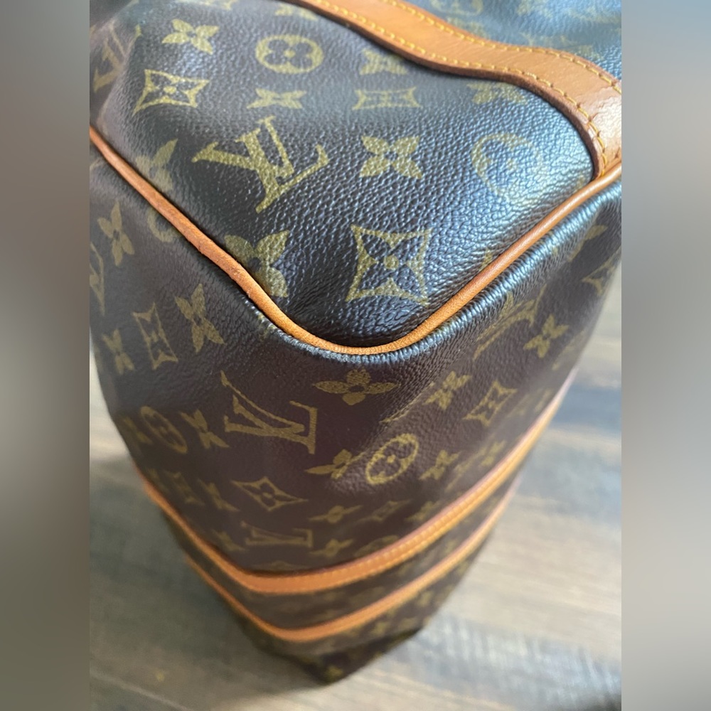 LOUIS VUITTON Rare! Made in USA! Monogram Duffle/Carry All - Picture 6 of 16